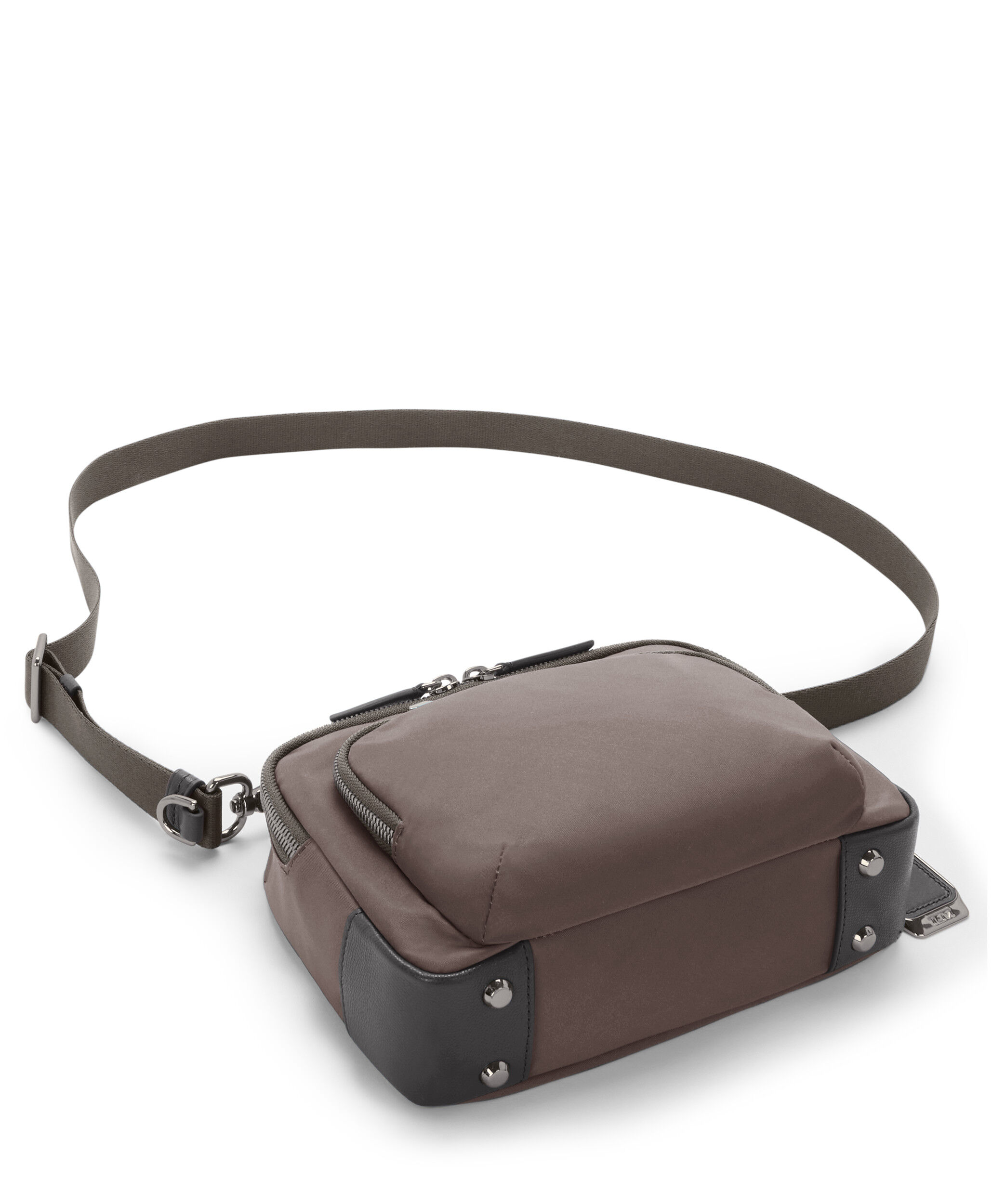 Voyageur Teghan Crossbody Brown | TUMI Czechia