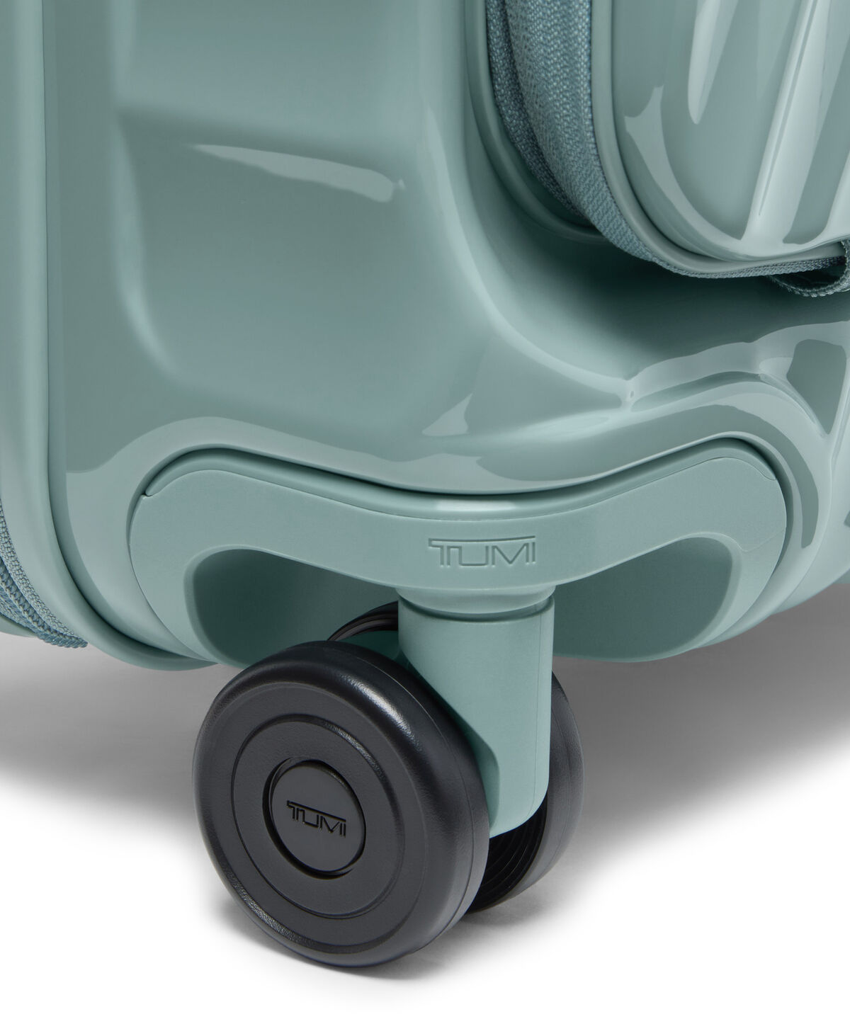 19 Degree Front Access Front Access Expandable Cabin