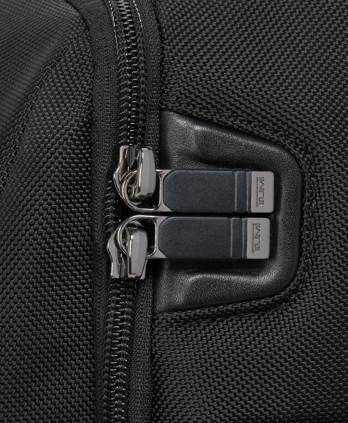 Alpha Medium 15" Briefcase