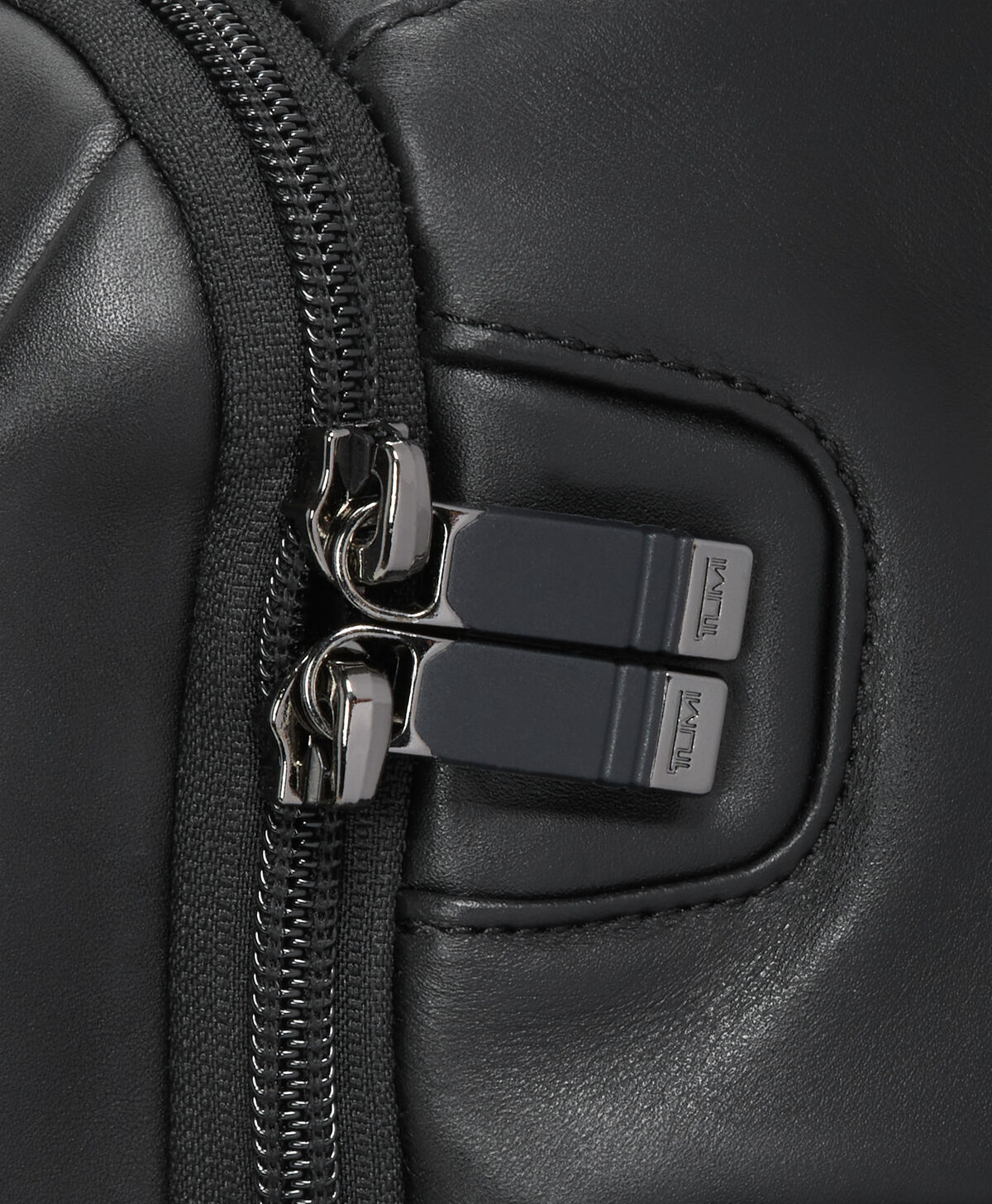 Alpha Medium 15" Briefcase