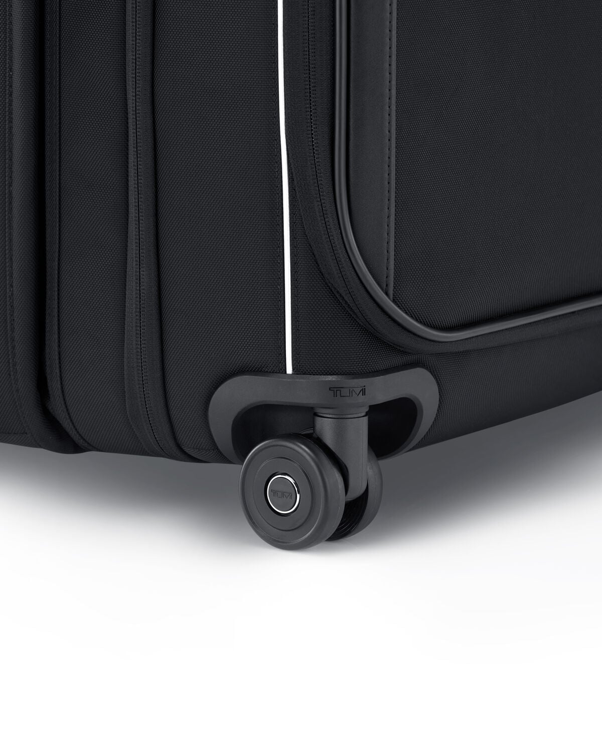 Arriv&eacute; Large Dual Access Expandable Checked