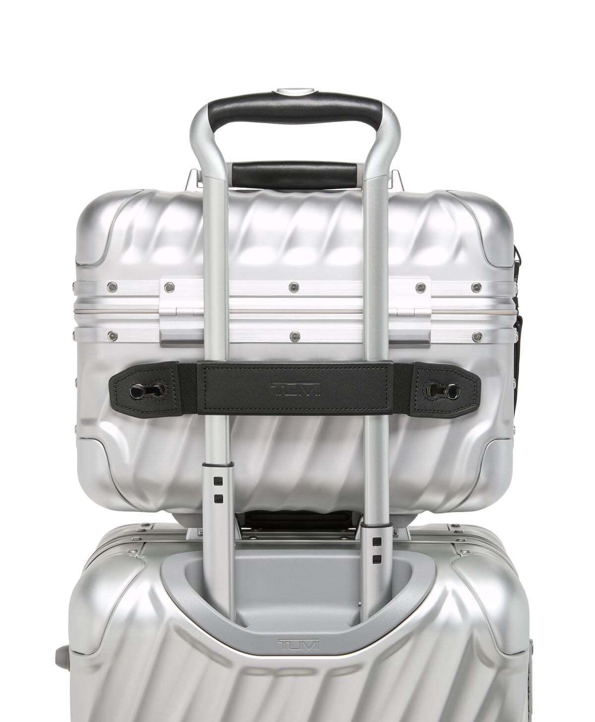 19 Degree Aluminium Train Case